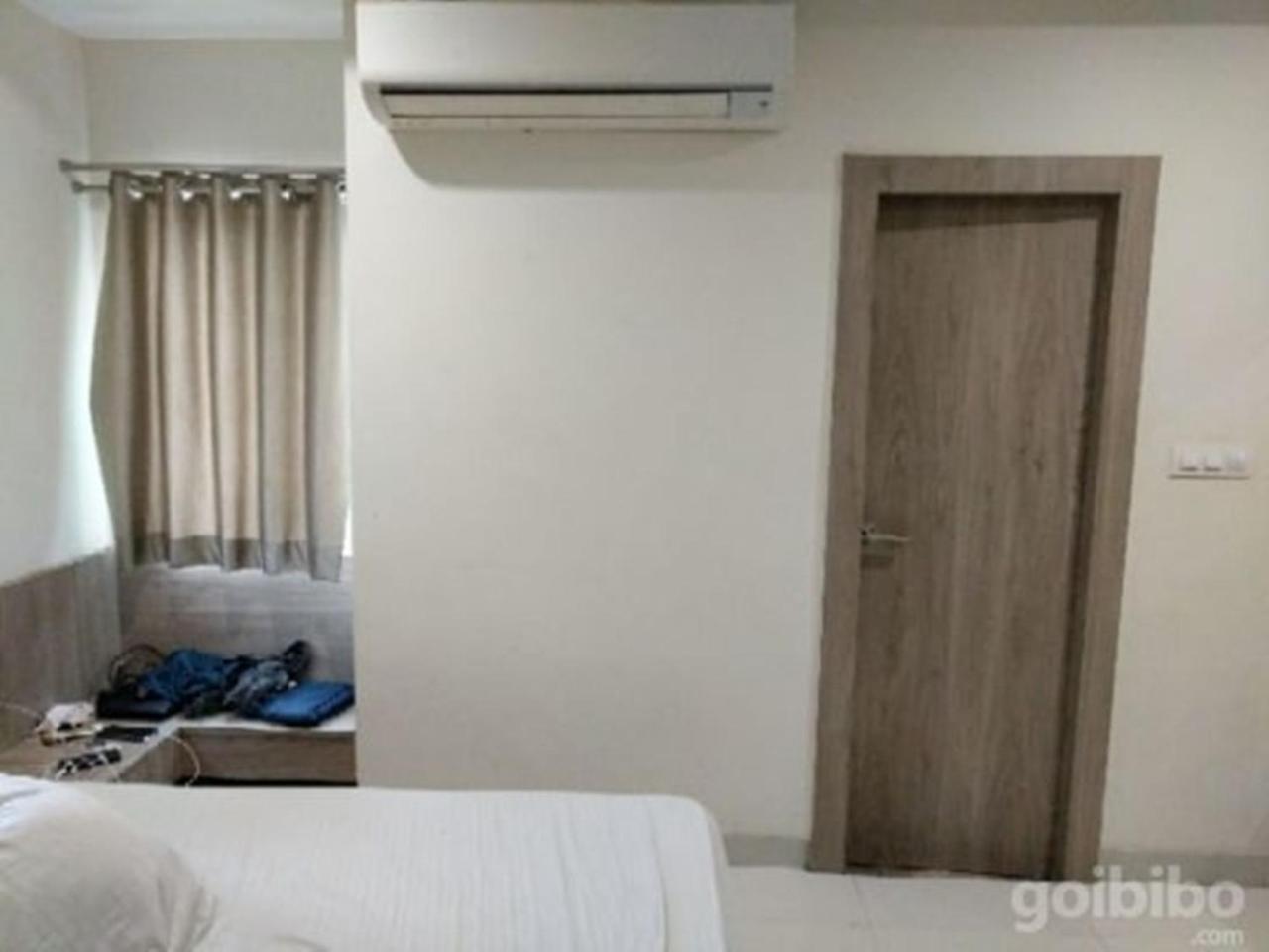 Hotel Kamad Giri,Ujjain Exterior photo